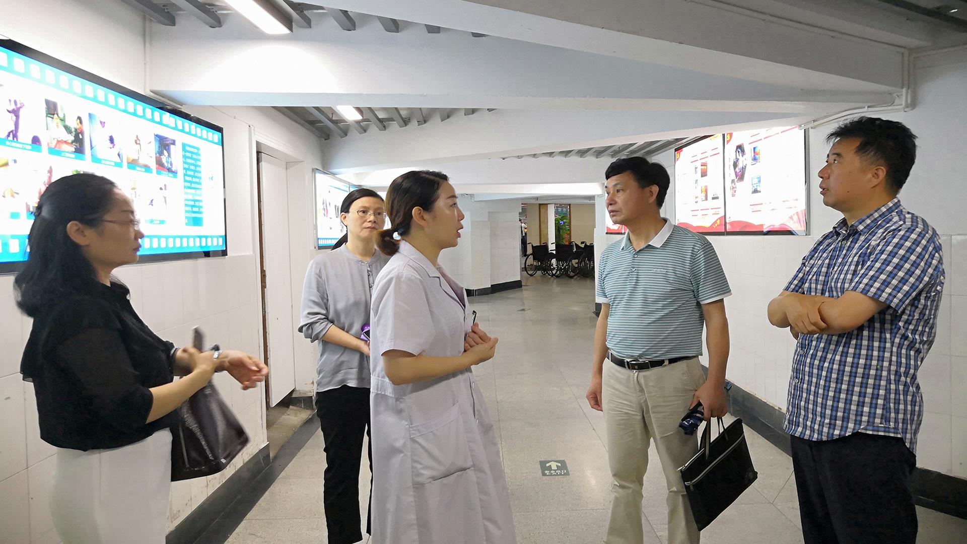 金灵江到台州市博爱医院调研党建工作