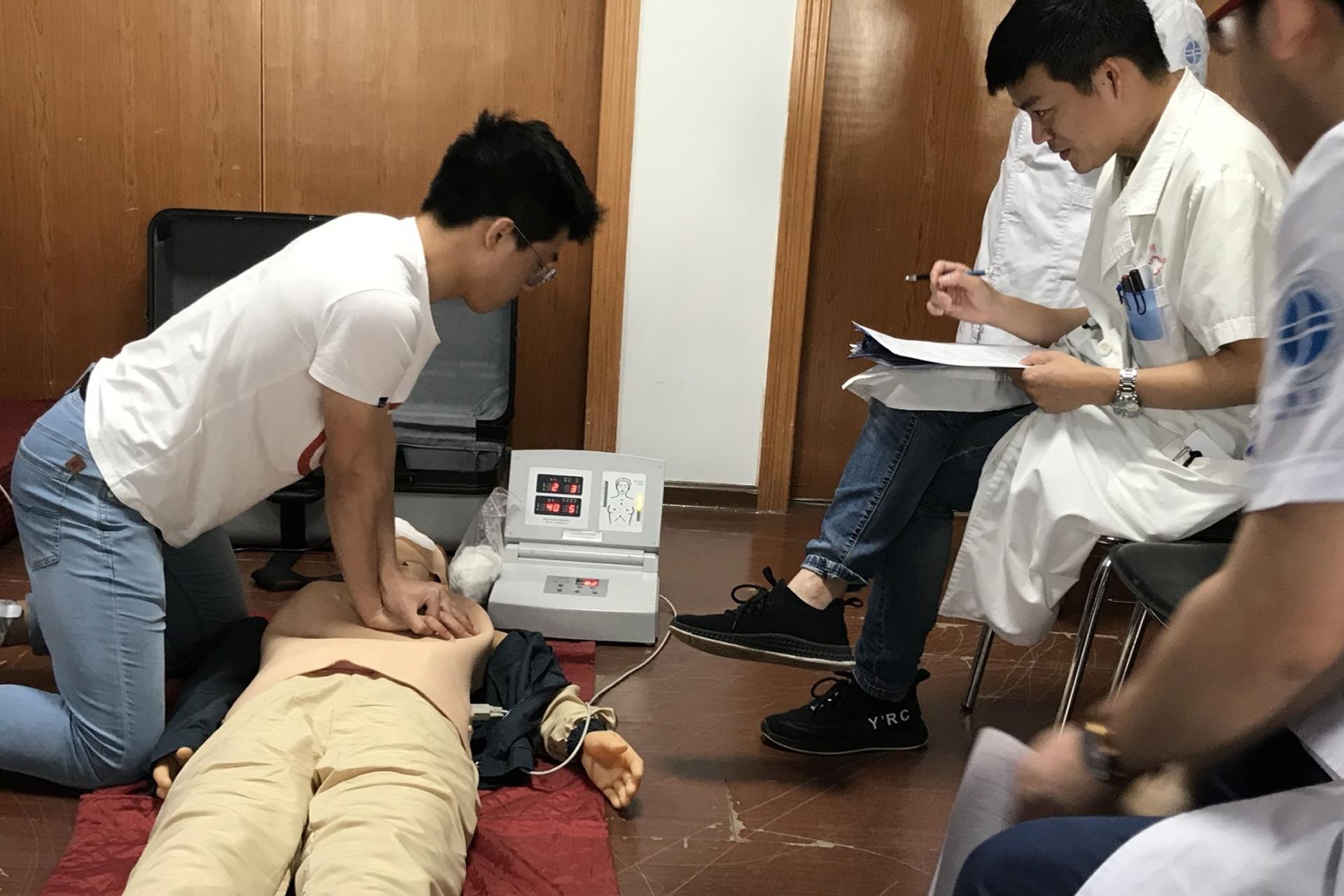 台州市博爱医院组织开展“三基三严”培训考核