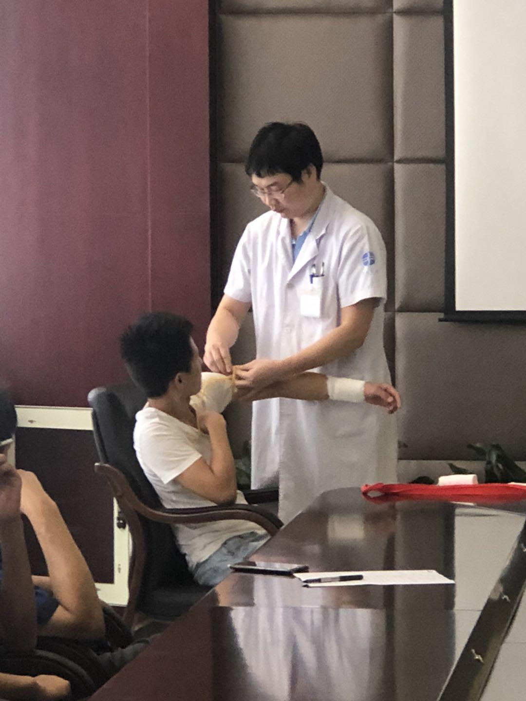 台州市博爱医院受邀为浙江凯乐洁具有限公司职工开展急救技能培训