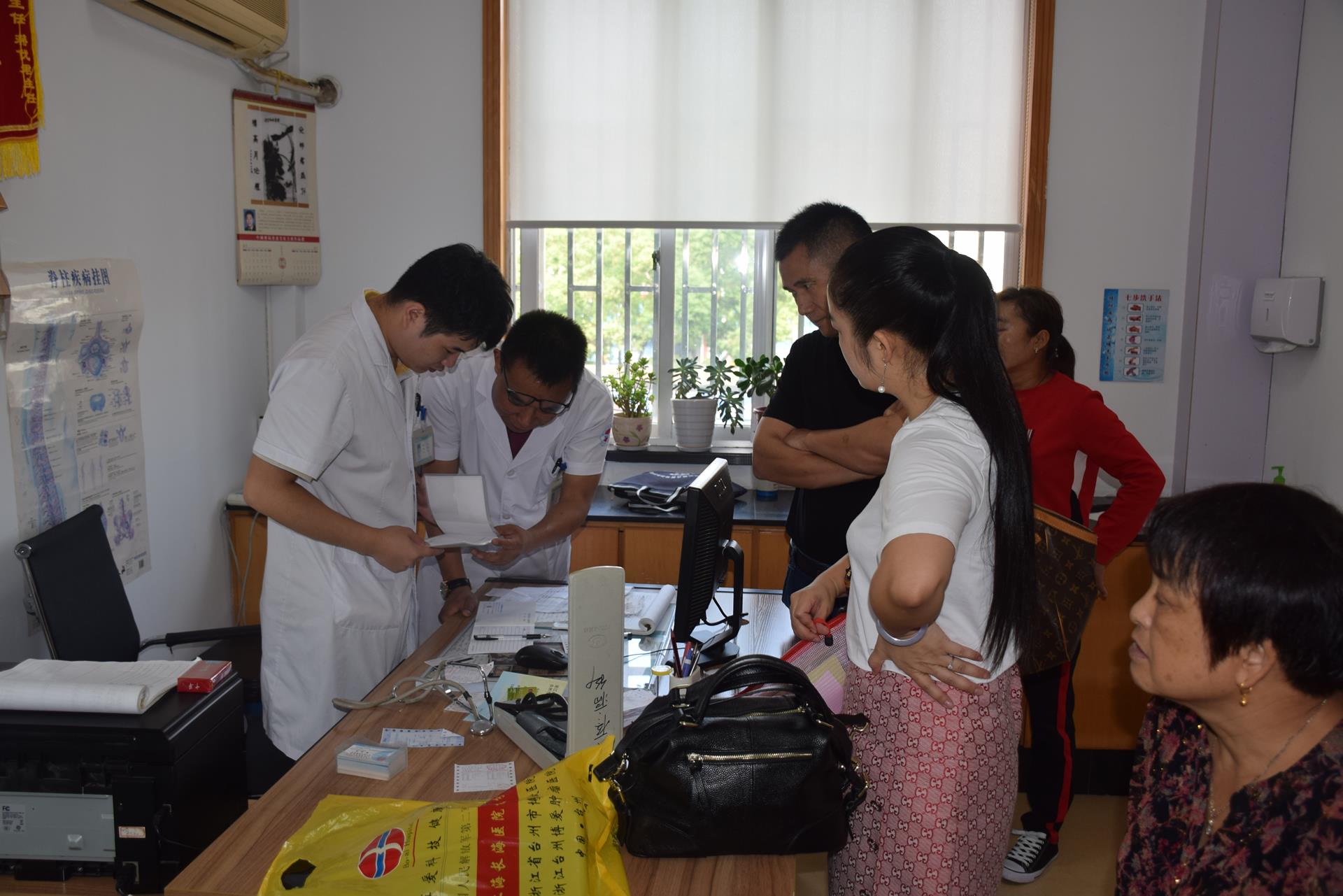 爱我中华｜建国70周年，致敬祖国母亲！|台州市博爱医院