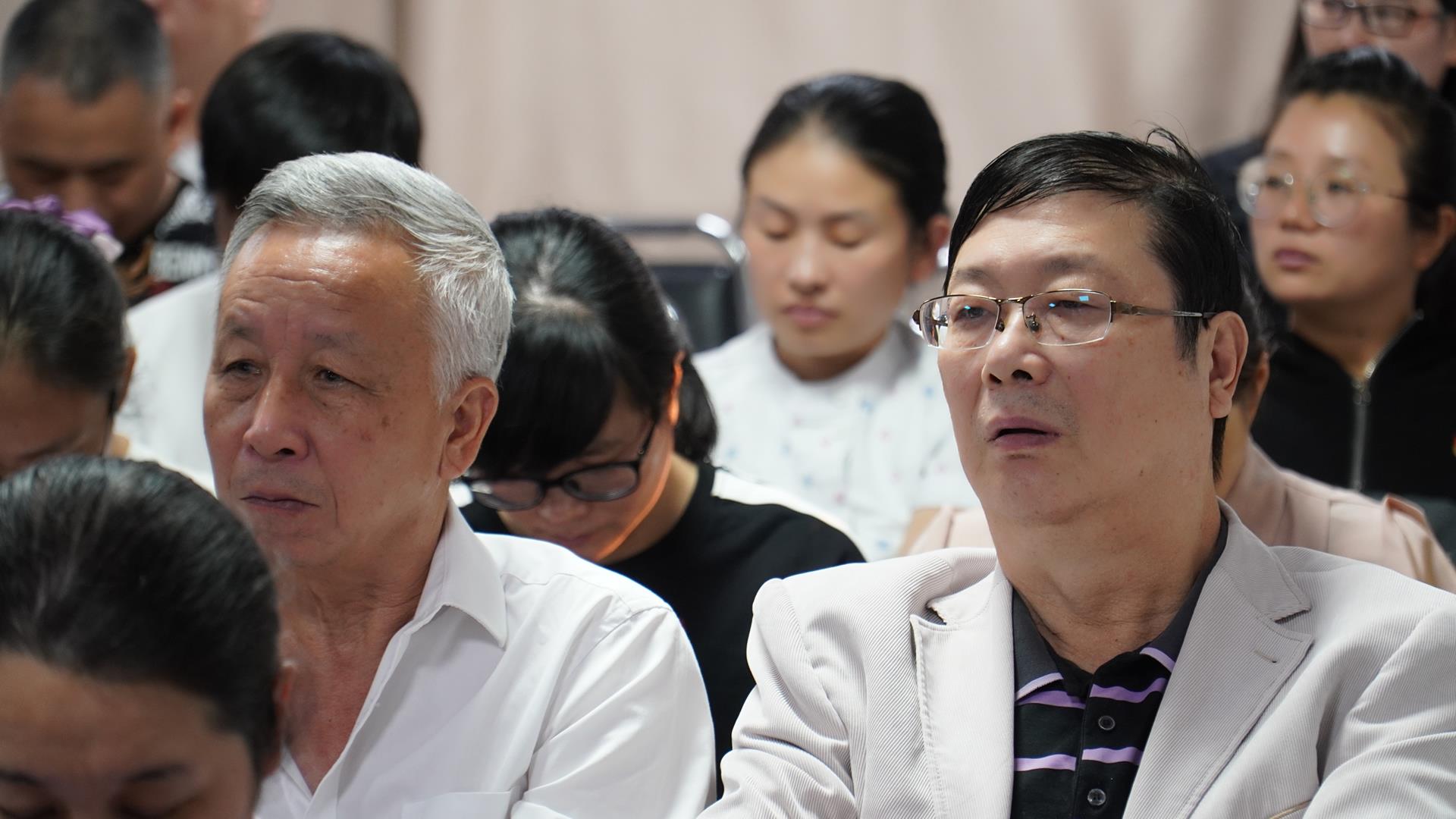 常体检党性 做合格党员 区卫健局机关党委书记领学台州市博爱医院“周一夜学”