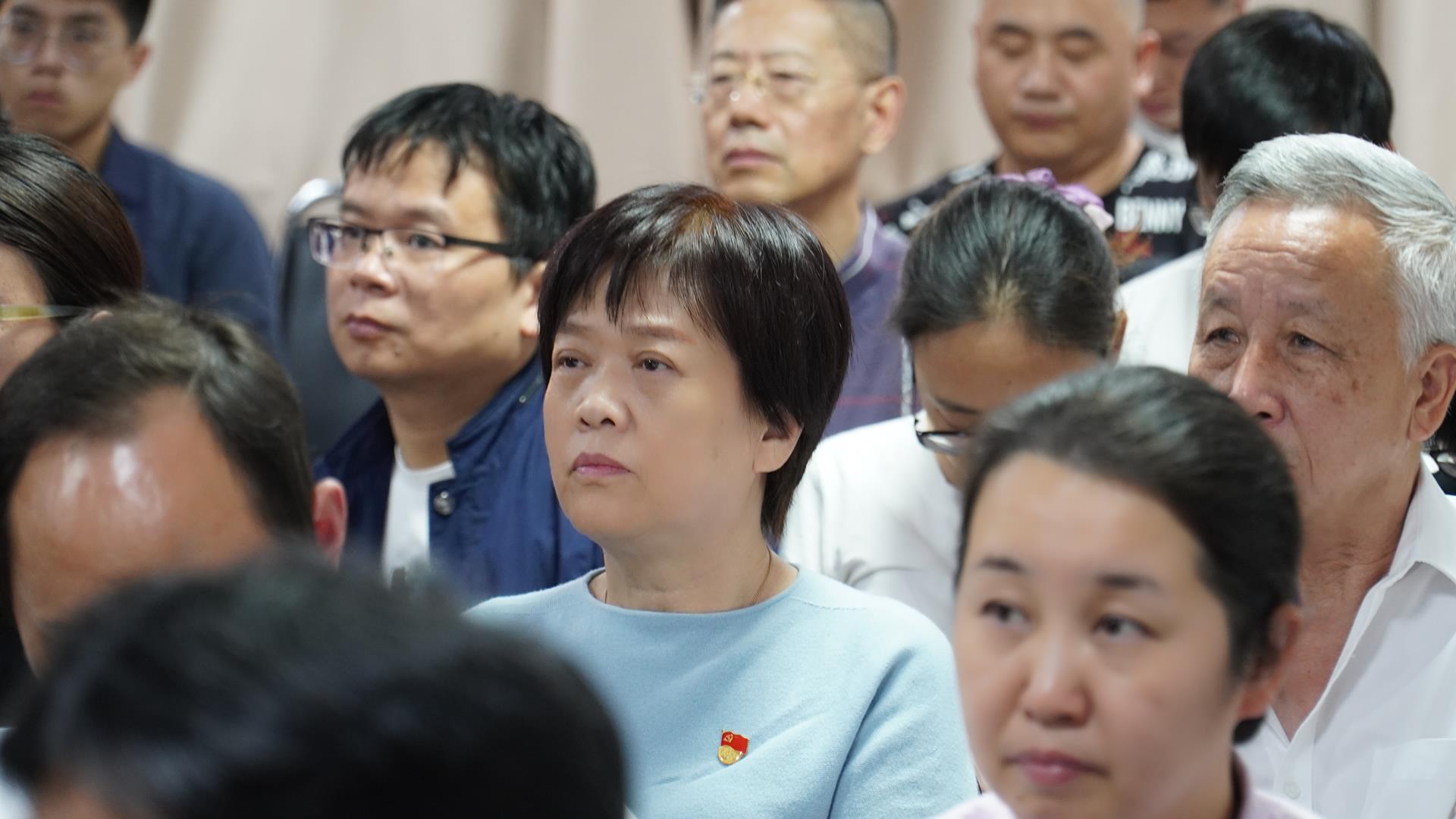 常体检党性 做合格党员 区卫健局机关党委书记领学台州市博爱医院“周一夜学”