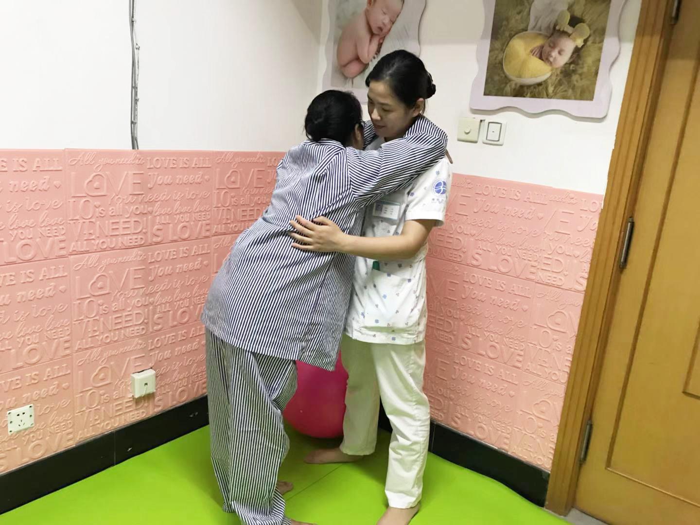 导乐分娩｜给你爱的陪伴|台州市博爱医院