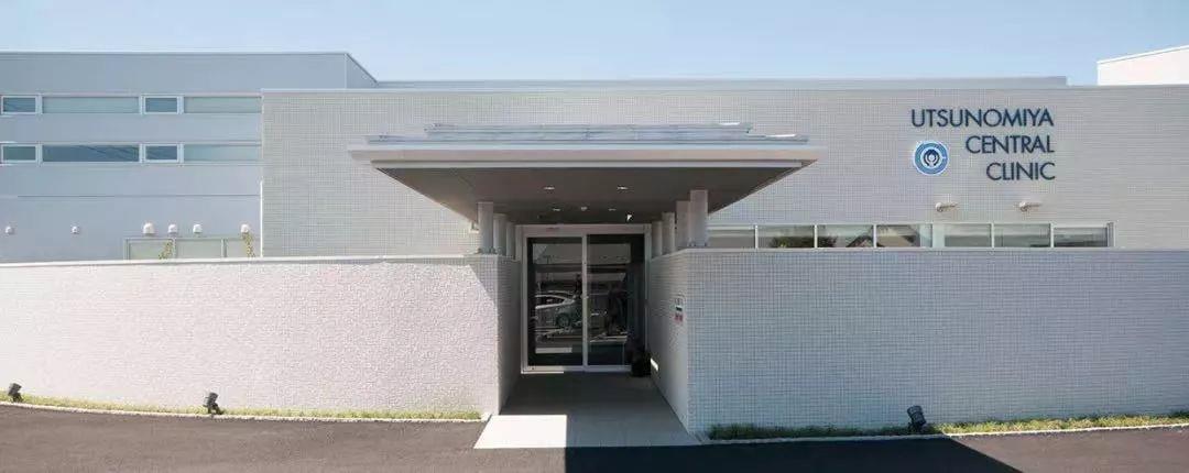 日本宇都宫中心医院院长佐藤俊彦、专家新木佳友一行来院开展学术讲座