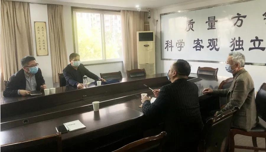 台州市司法局副局长夏先顺一行莅临台州市博爱医院司法鉴定所检查指导工作