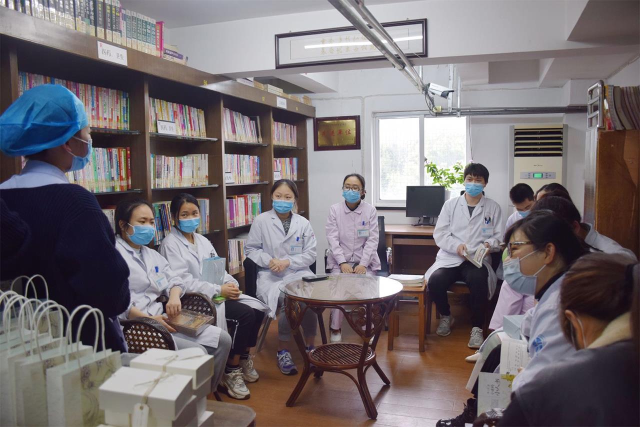 路桥图书馆博爱分馆推出“‘疫’时读书 光芒永驻”读书活动|台州市博爱医院|路桥图书馆博爱分馆