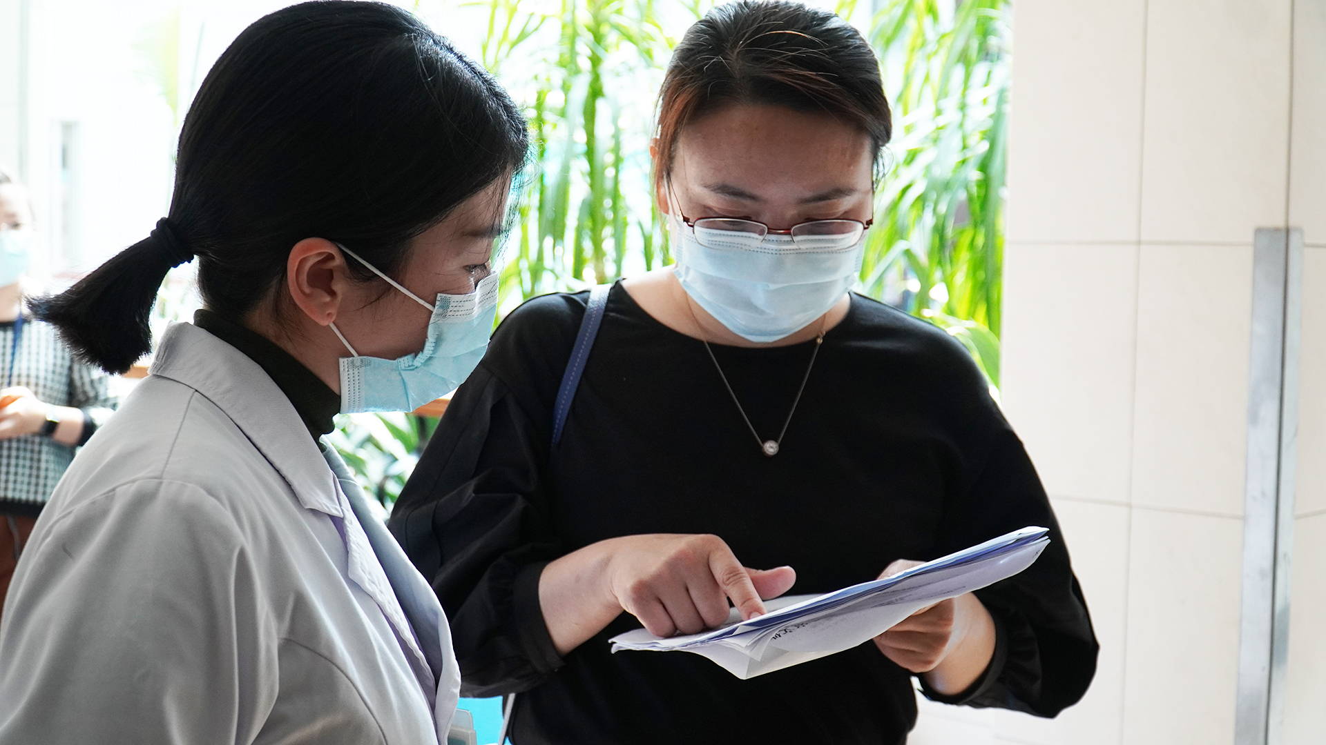 台州市卫健委督察分组组长叶向阳一行到台州市博爱医院督查疫情防控及安全生产工作