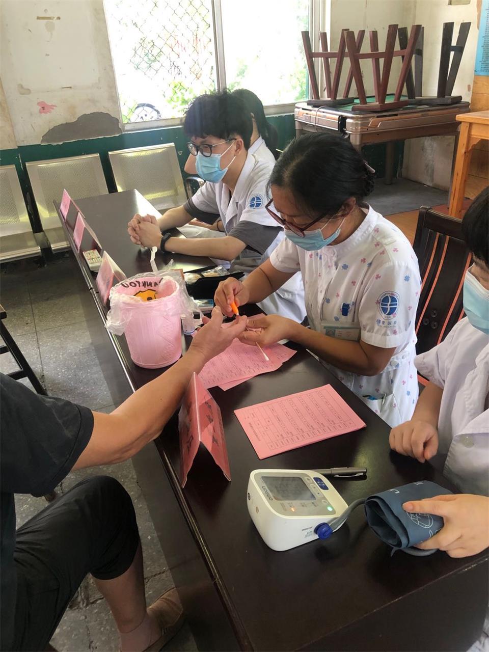 便民服务进村，关爱温暖人心|台州市博爱医院