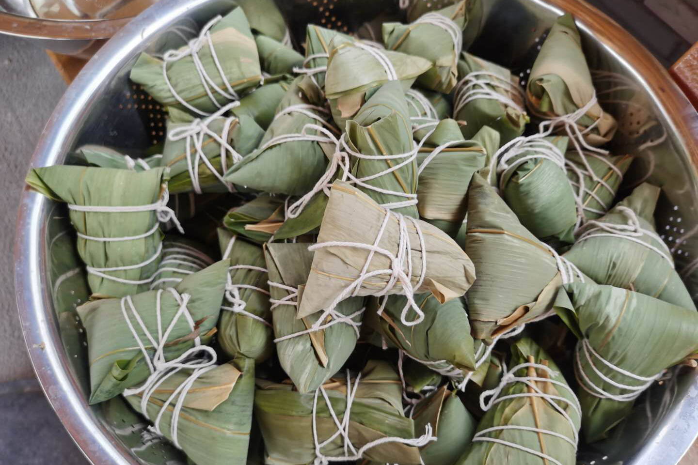 情系端午节 “博爱行动、与君同在” ，义工、义诊进村入户服务老人