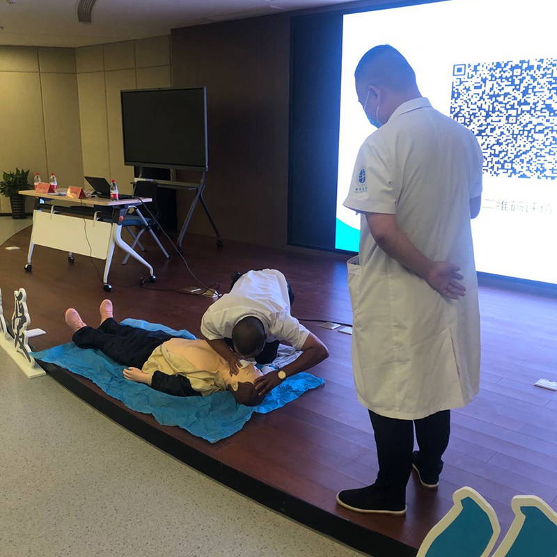 健康知识讲座进巨科，关爱职工健康生活