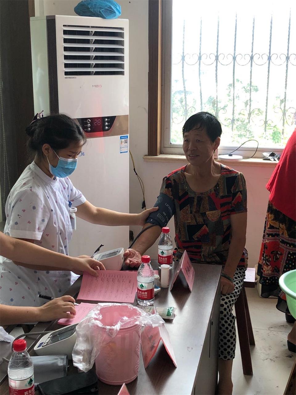 红七月丨关注世界人口日，健康义诊在身边