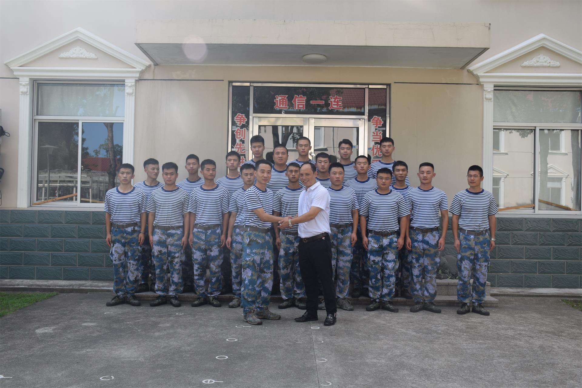 “八一”丨台州市博爱医院开展拥军慰问系列活动，向新时代最可爱的人致敬！