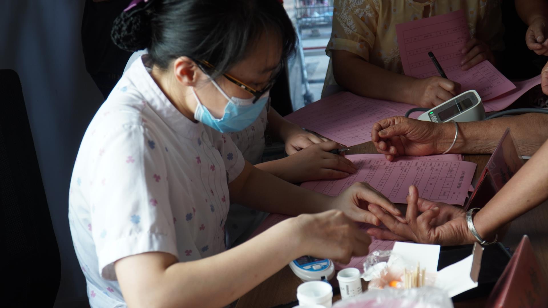 “炎”值担当，火辣辣的热情“燃爆”墙里贺村|台州市博爱医院