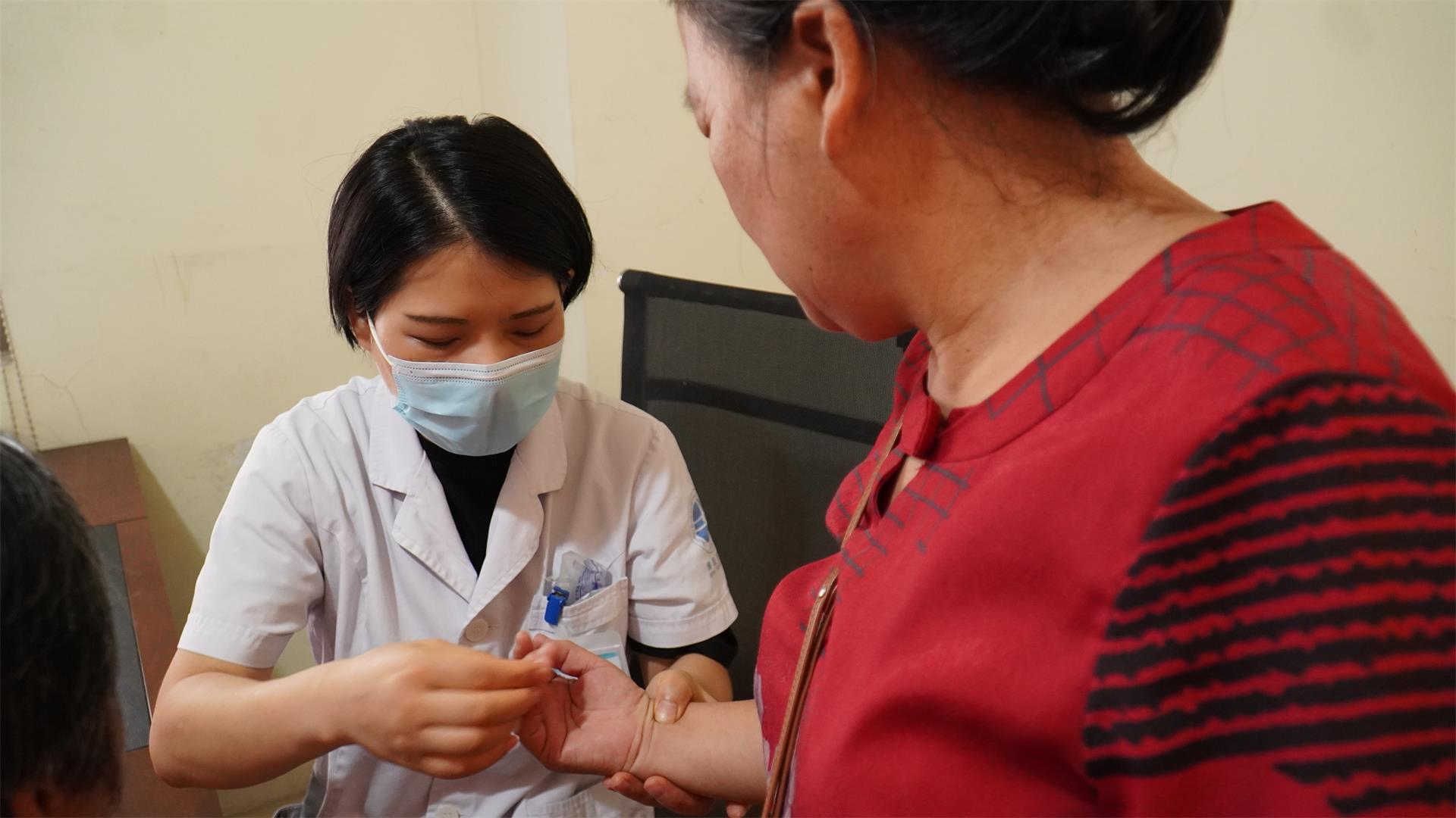 “炎”值担当，火辣辣的热情“燃爆”墙里贺村|台州市博爱医院