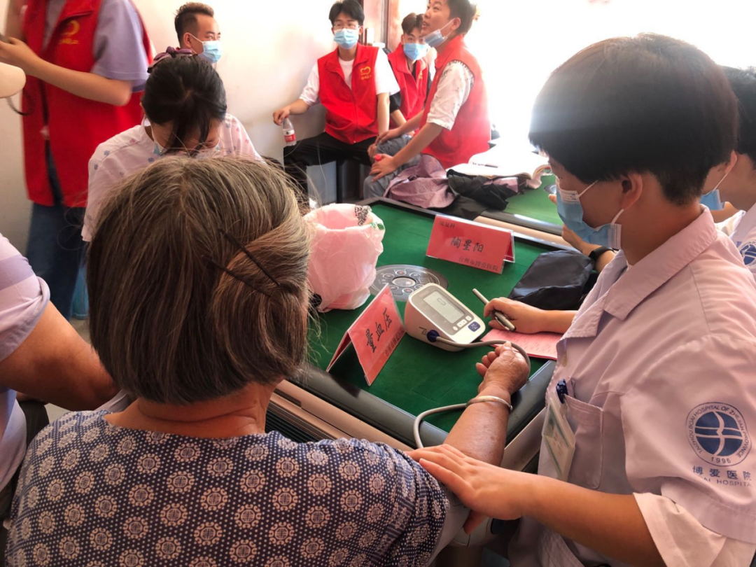 “医”心为民丨义诊进村居，温暖入人心|台州市博爱医院