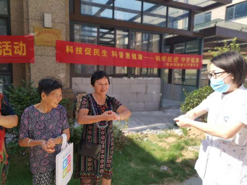 跟着我左手右手一起搓搓搓，七步洗手法慢动作重播|中华慈善日