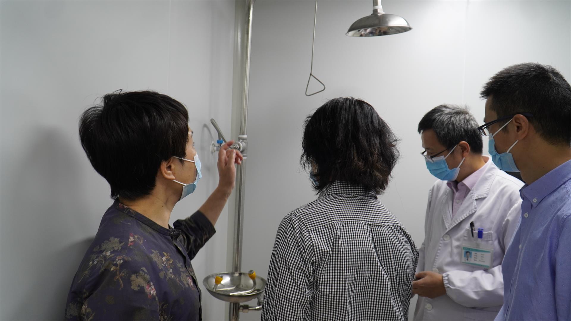 台州市专家组莅临台州市博爱医院检查指导PCR实验室建设工作