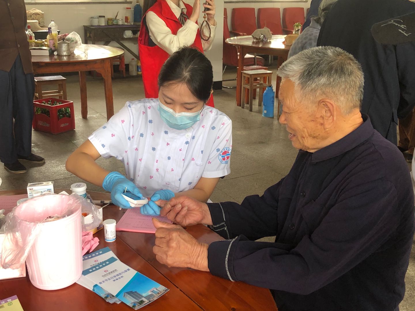 敬老爱老送健康，义诊活动暖人心|台州市博爱医院