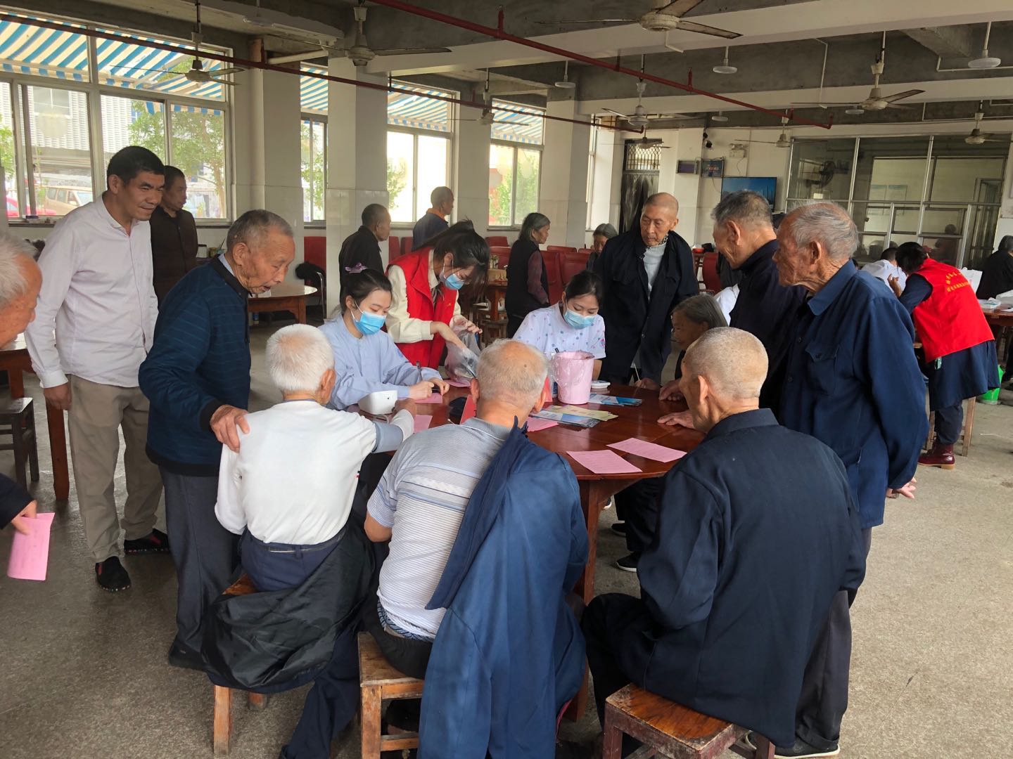 敬老爱老送健康，义诊活动暖人心|台州市博爱医院