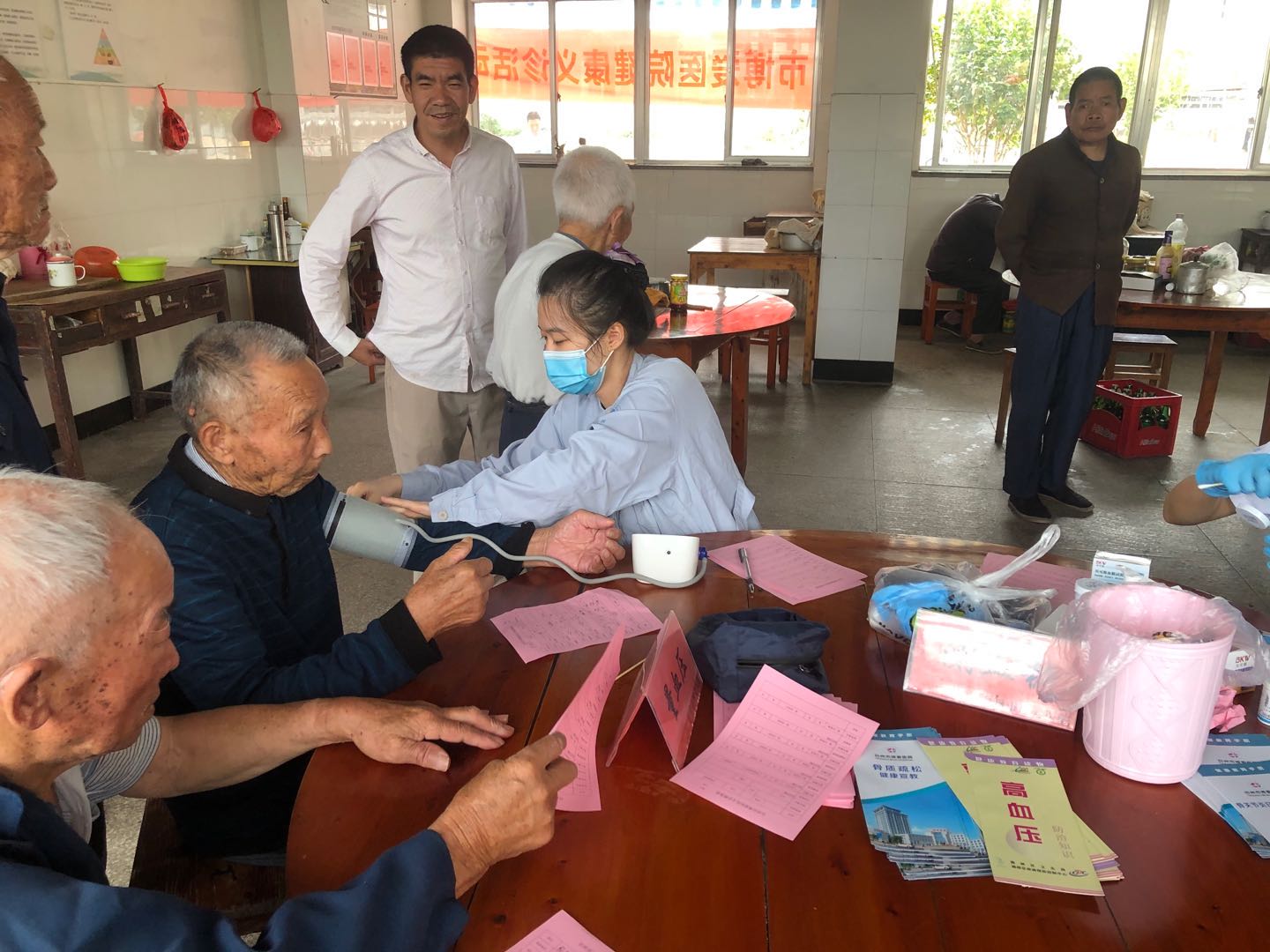 敬老爱老送健康，义诊活动暖人心|台州市博爱医院