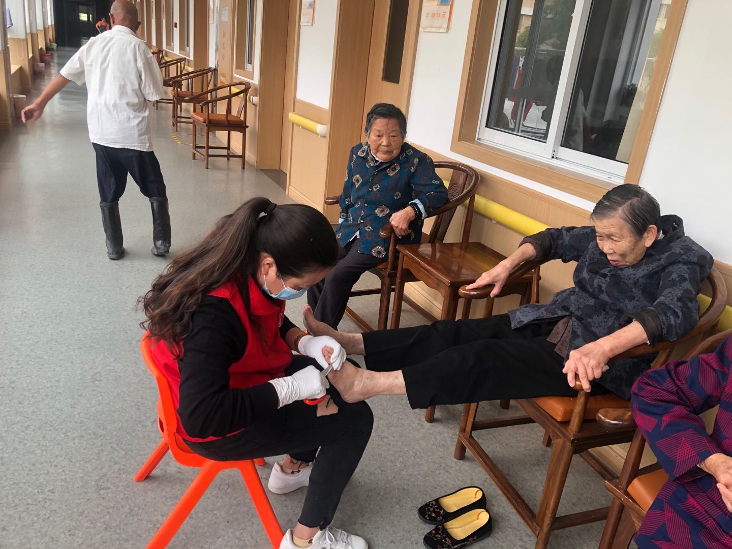 重阳敬老传美德，协会联动献爱心！|台州市博爱医院