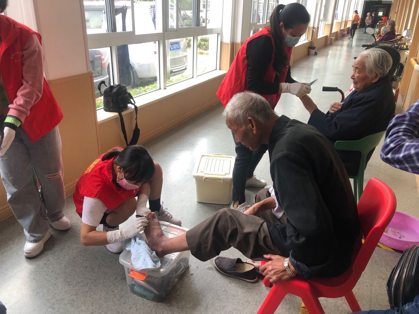 重阳敬老传美德，协会联动献爱心！|台州市博爱医院