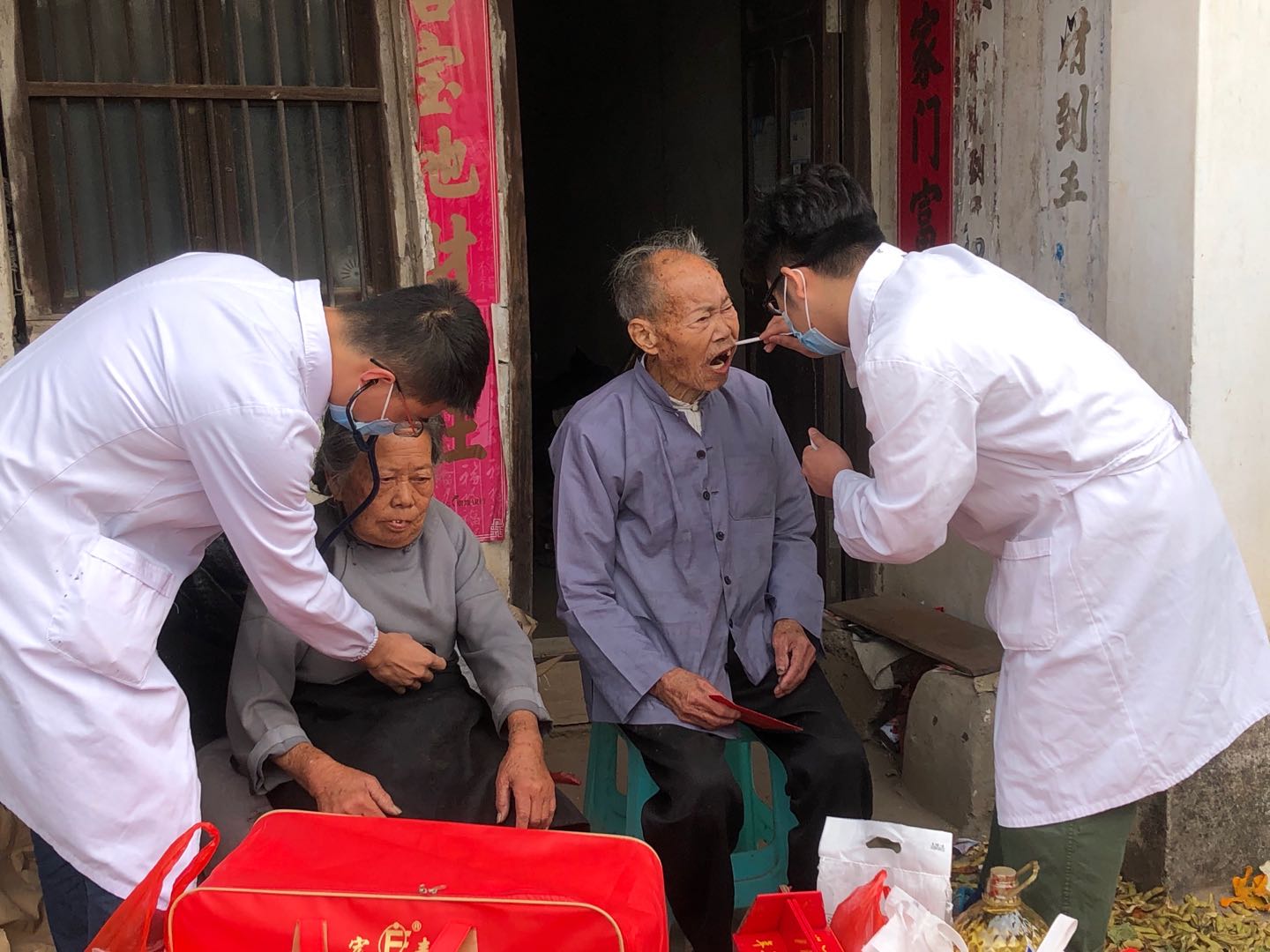 九九重阳节，浓浓敬老情——台州市博爱医院组织开展“重阳敬老”系列活动