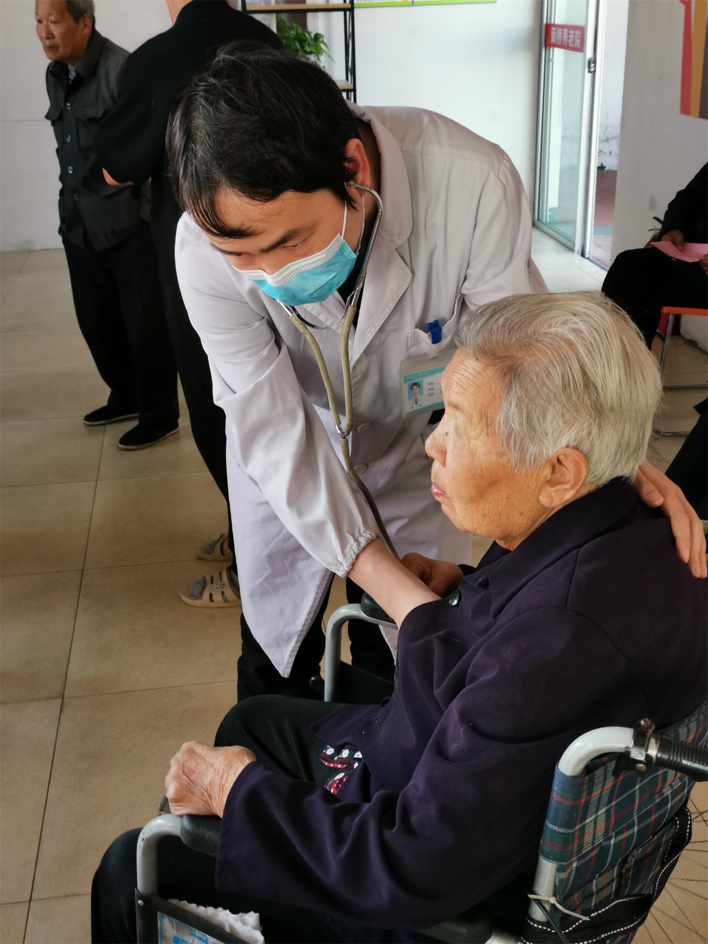 立冬不再冷，义诊送温情|台州市博爱医院公益义诊