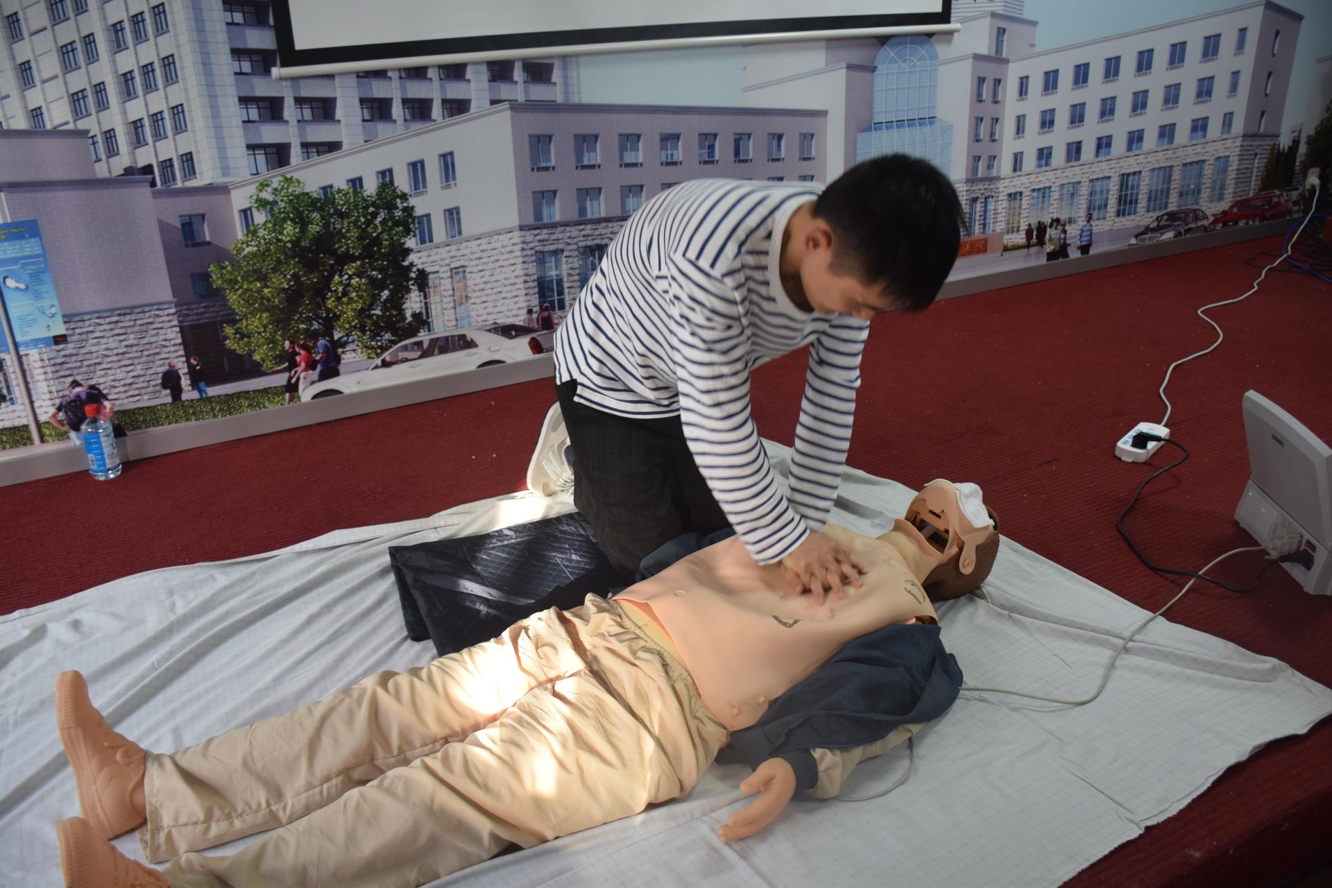 夯实基础，“救”在第一时间丨台州市博爱医院全员完成2020年心肺复苏考核