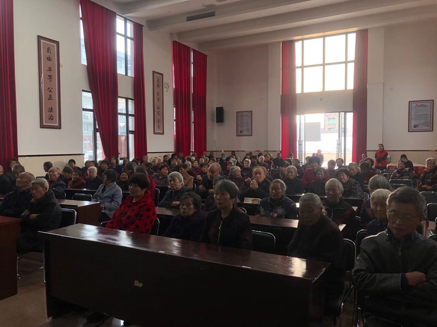 燃烧吧，温暖冬天的那一团红色之火！|台州市博爱医院