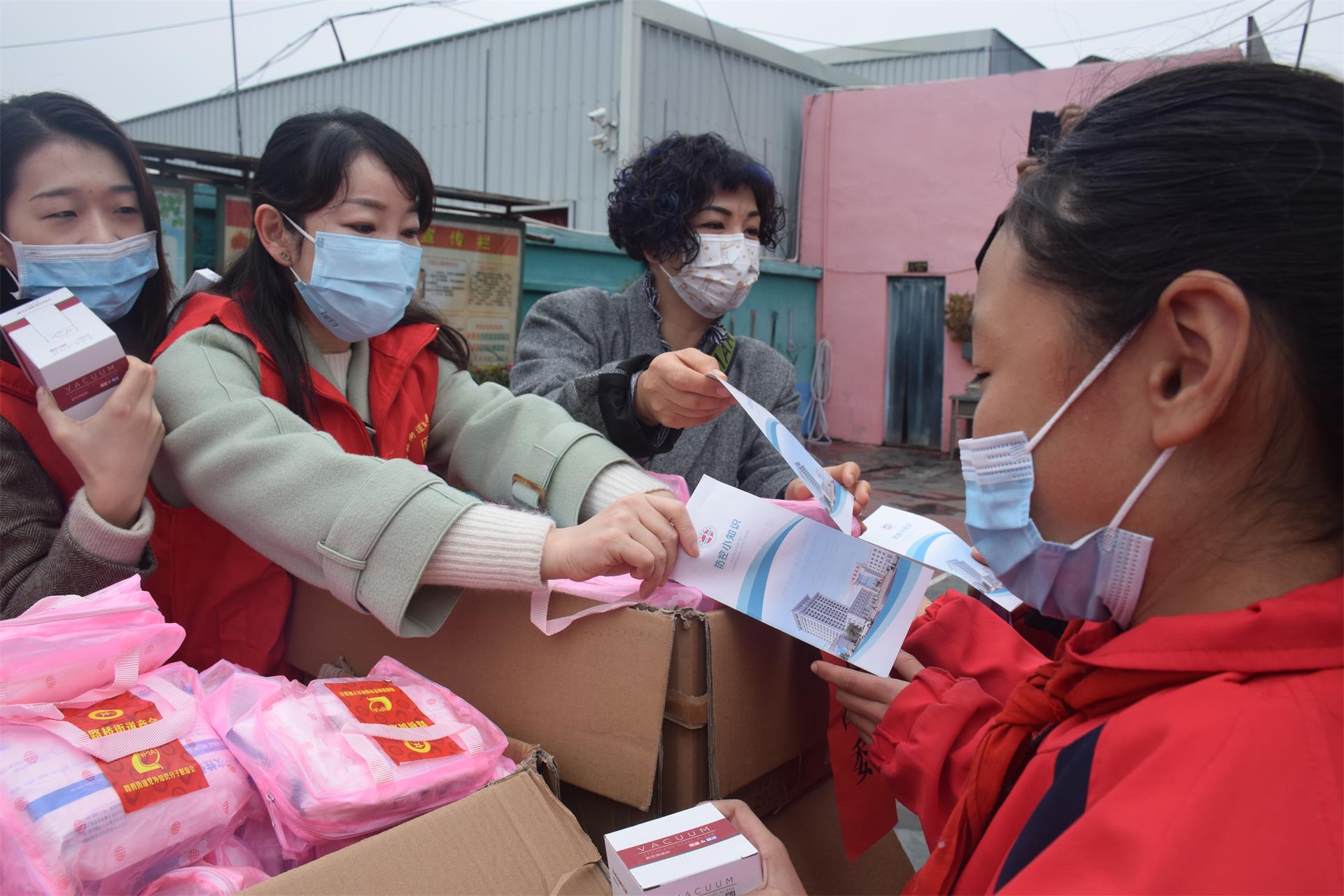 爱心助学送温暖，结对帮扶迎新年|台州博爱医院