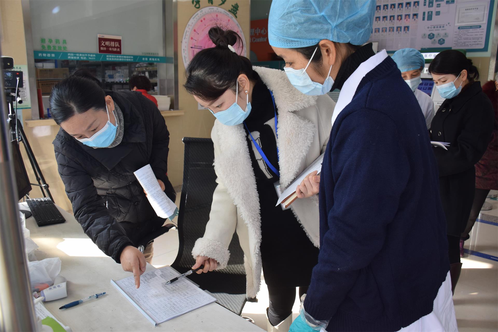 医共体疫情防控网格化管理小组到分院督查疫情防控工作