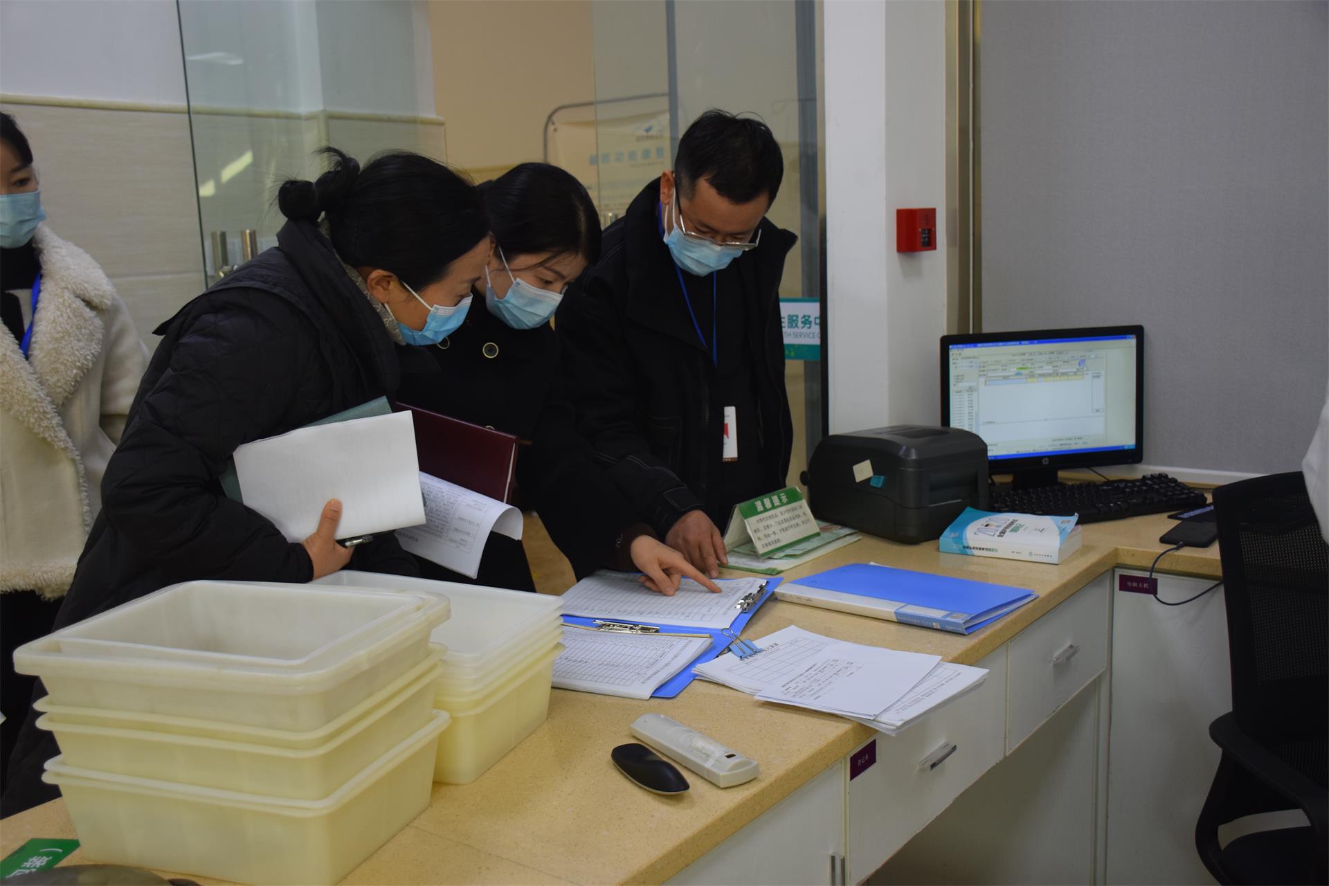 医共体疫情防控网格化管理小组到分院督查疫情防控工作