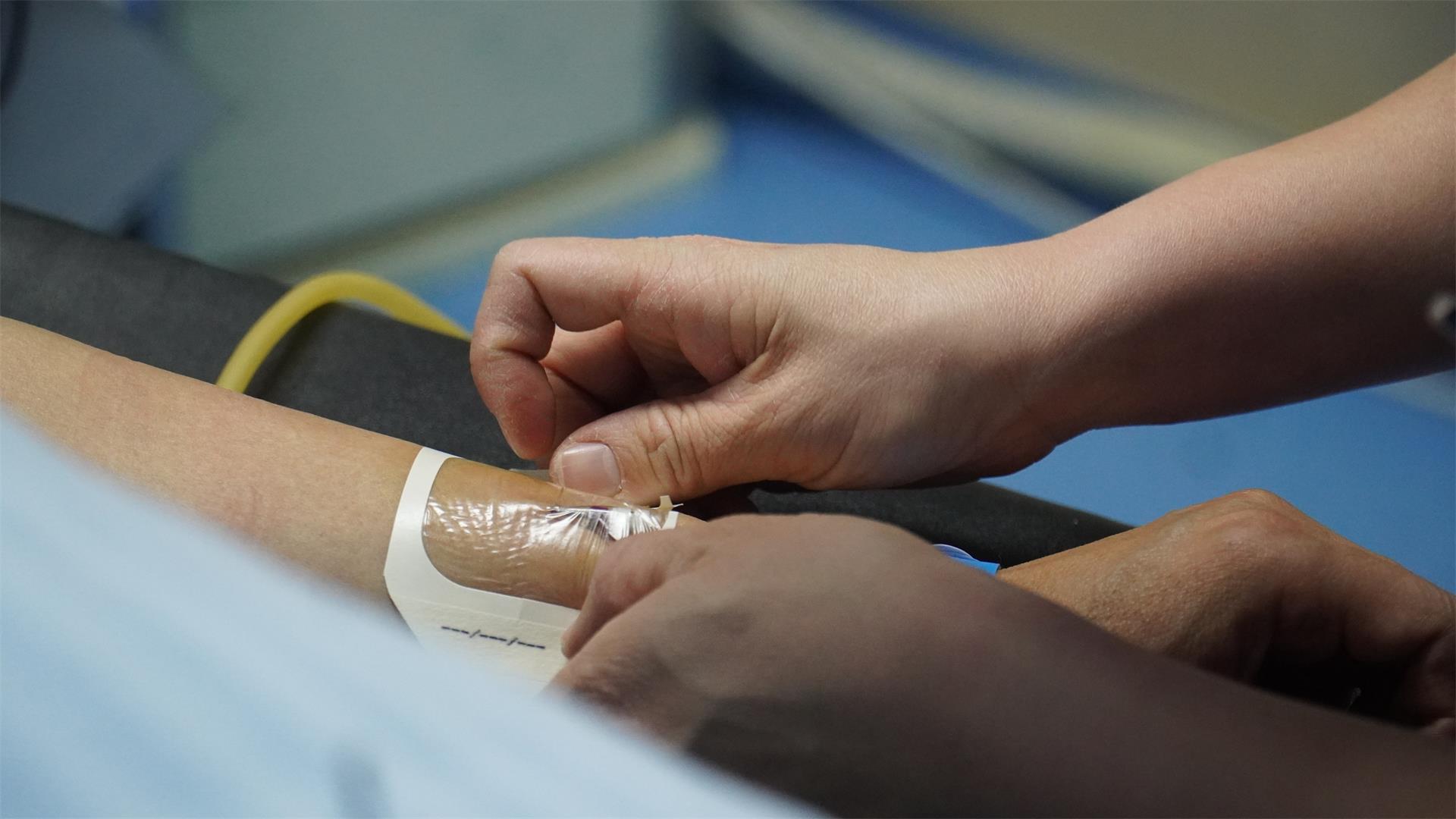 人到中年，突然练就了绝世神功“铁砂掌”，他为什么不开心？|台州博爱医院医共体