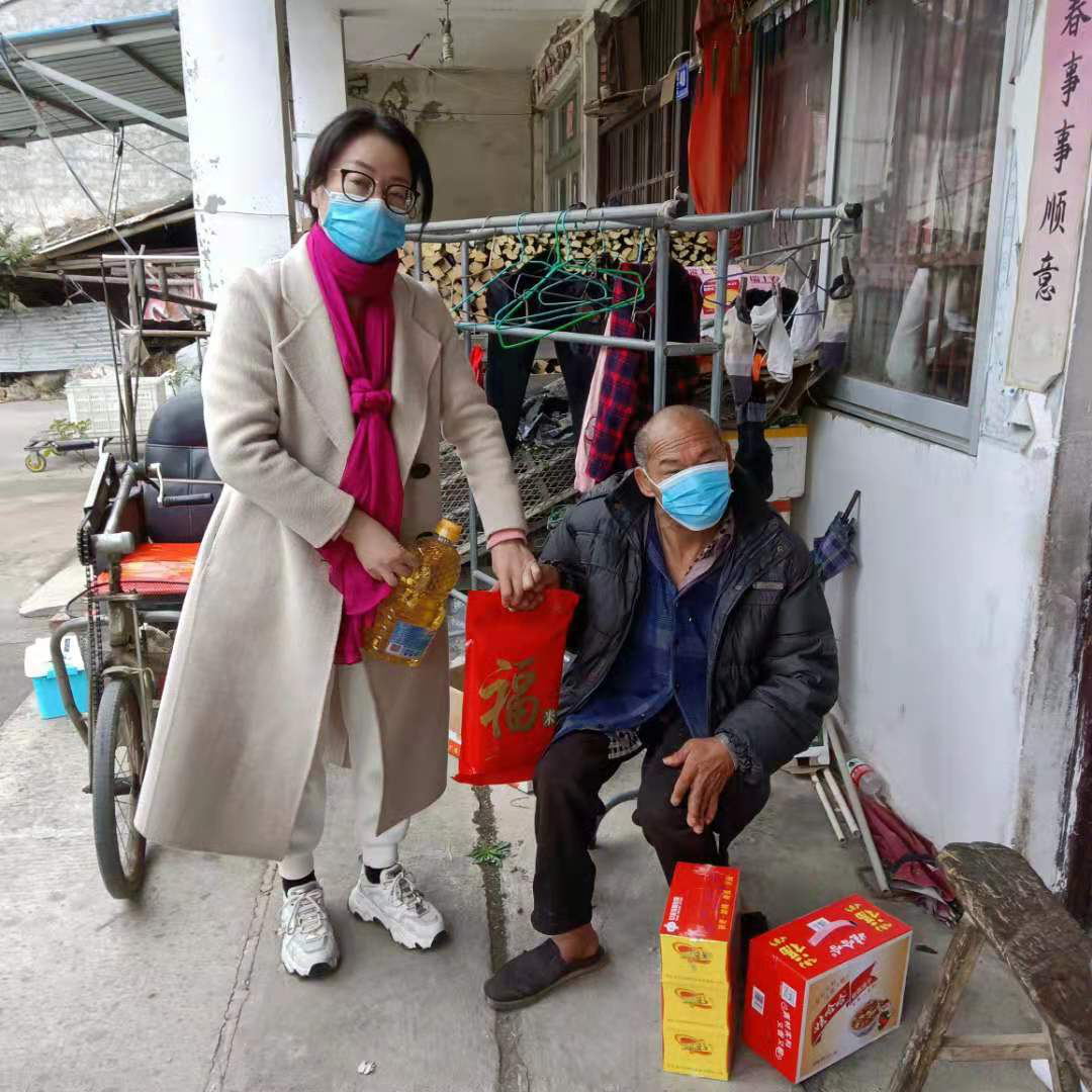 关爱百岁老人、孤寡老人，为他们带去爱心和温暖|台州博爱医院居家养老|君同物业