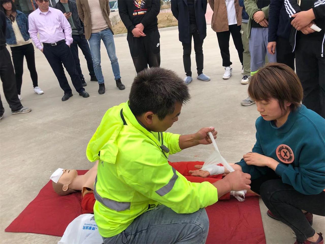 全民“必修课”丨台州博爱医院应邀前往中交四航局开展急救技能培训
