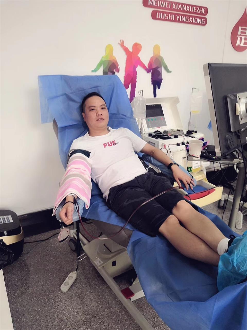 “赤心”浸染党旗、“热血”温暖社会|台州博爱医院医共体