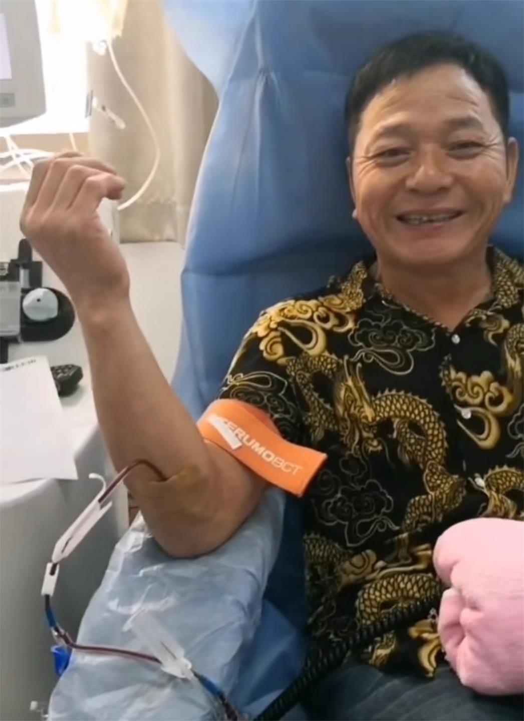 “赤心”浸染党旗、“热血”温暖社会|台州博爱医院医共体