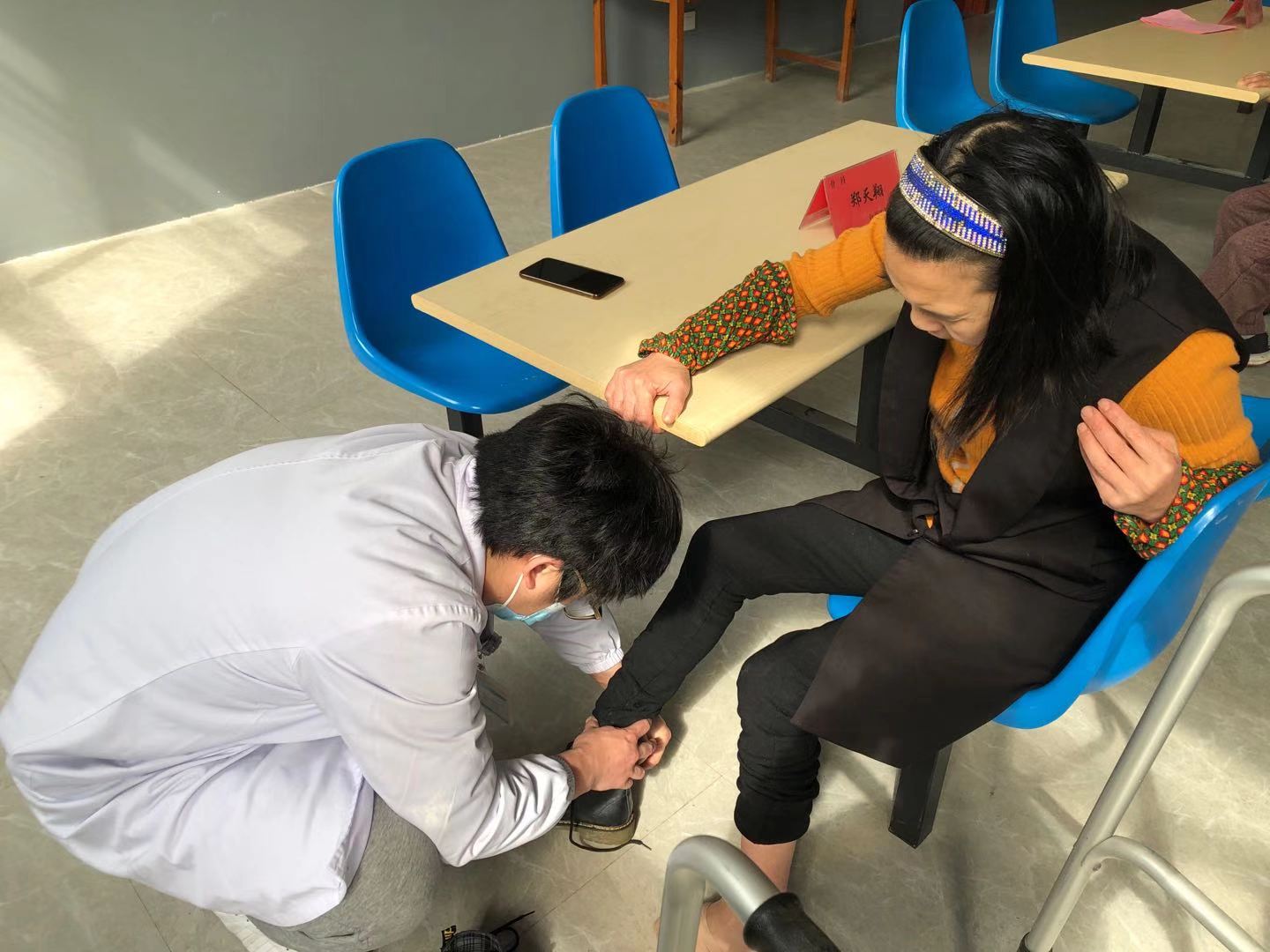 我们是穿梭在老人身边的义诊服务队，健康的明天正等着我们！|台州博爱医院医共体党委