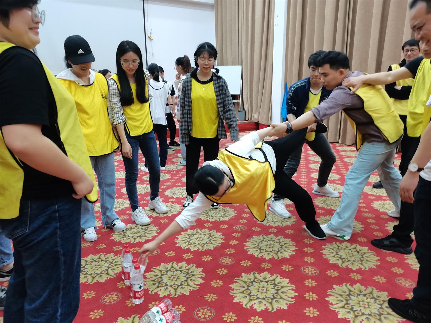 党建带团建磨练意志，读书日温党史领悟精神|台州博爱医院医共体党委