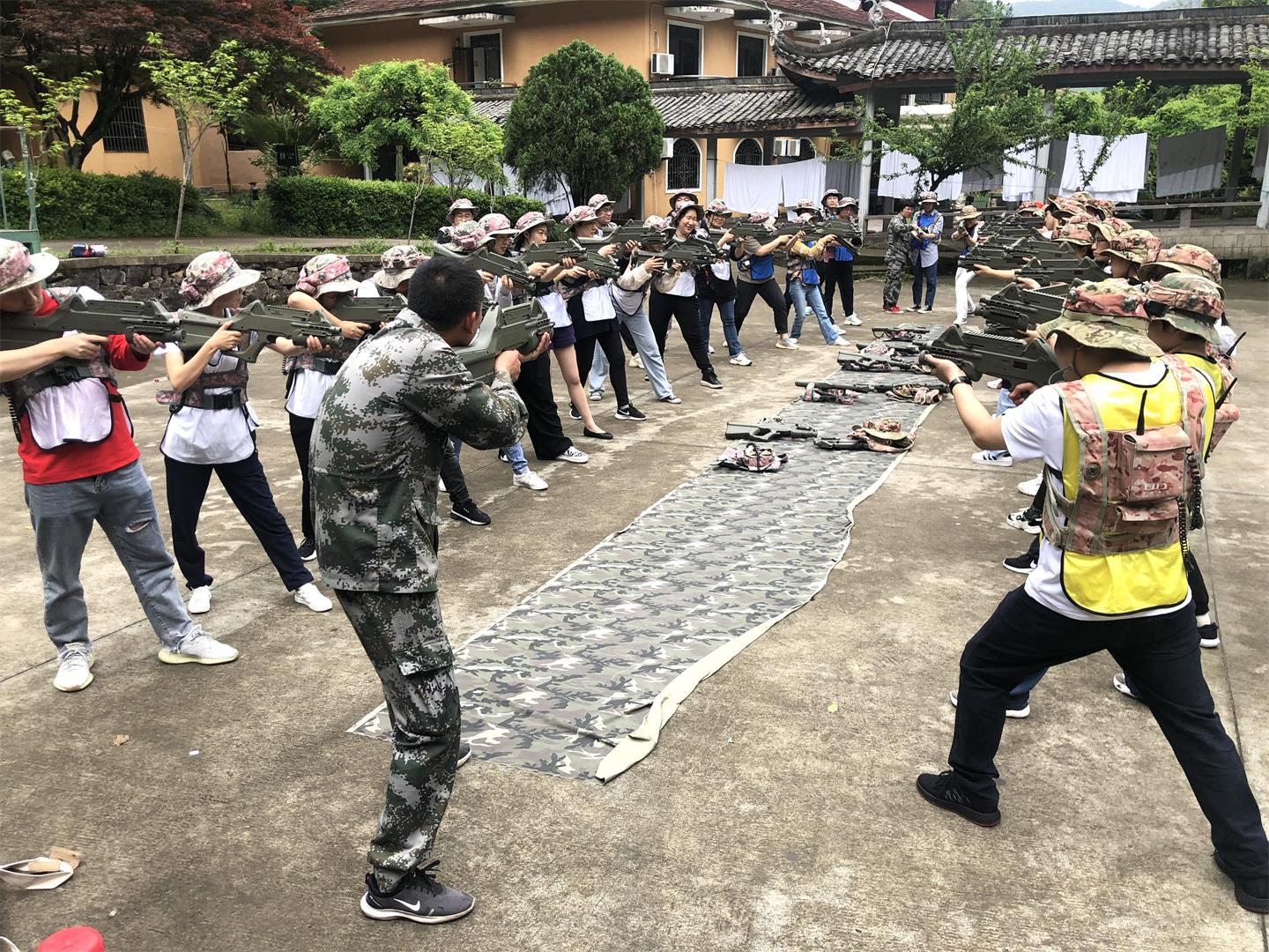 党建带团建磨练意志，读书日温党史领悟精神|台州博爱医院医共体党委