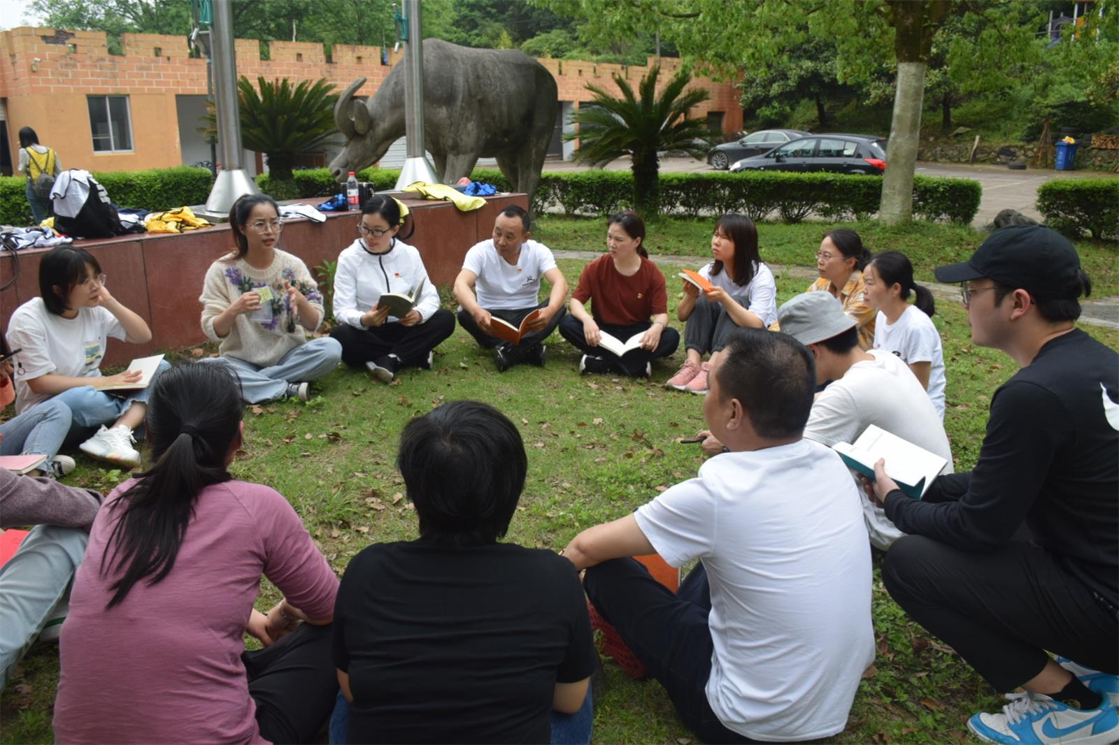 党建带团建磨练意志，读书日温党史领悟精神|台州博爱医院医共体党委