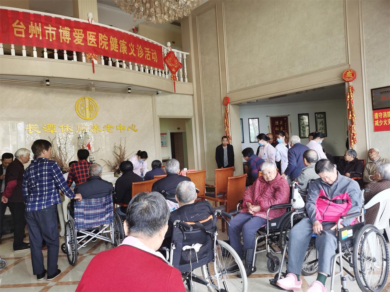 看到你们的笑脸，一切都值得