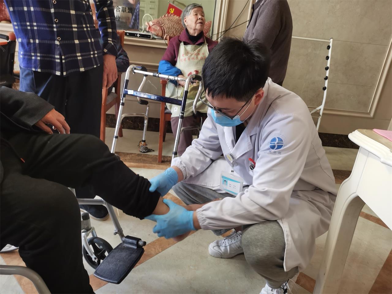 看到你们的笑脸，一切都值得