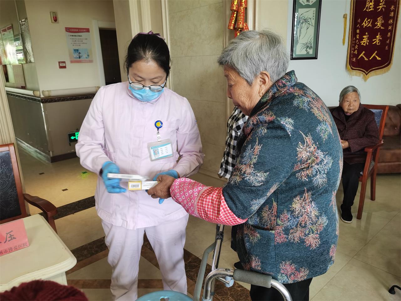 看到你们的笑脸，一切都值得