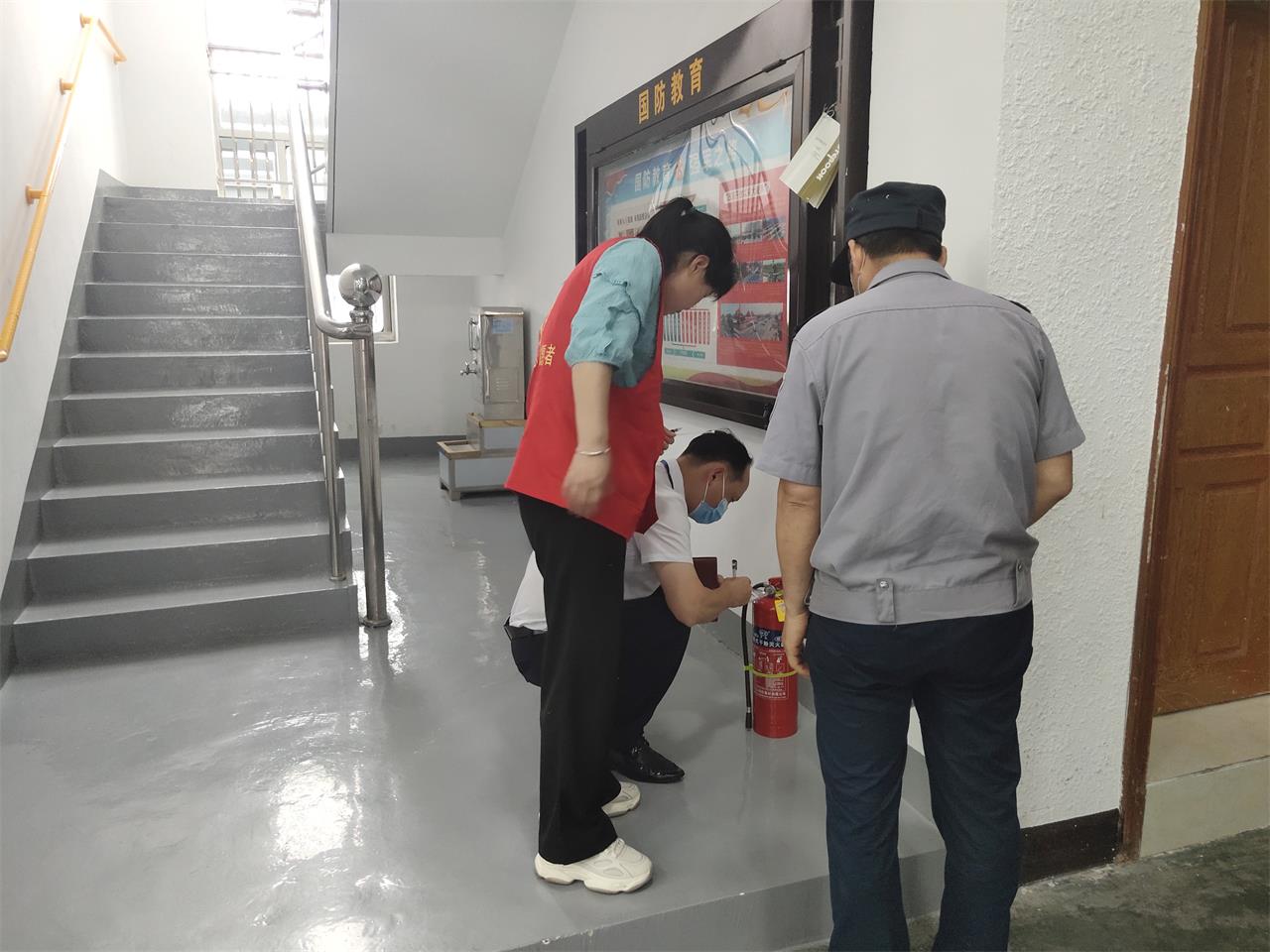 安全至上丨台州博爱医院对托管的路桥区居家养老场所开展安全隐患大排查