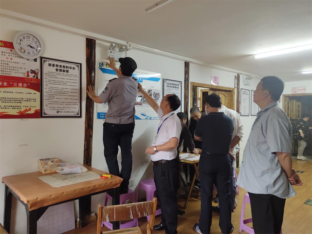 安全至上丨台州博爱医院对托管的路桥区居家养老场所开展安全隐患大排查