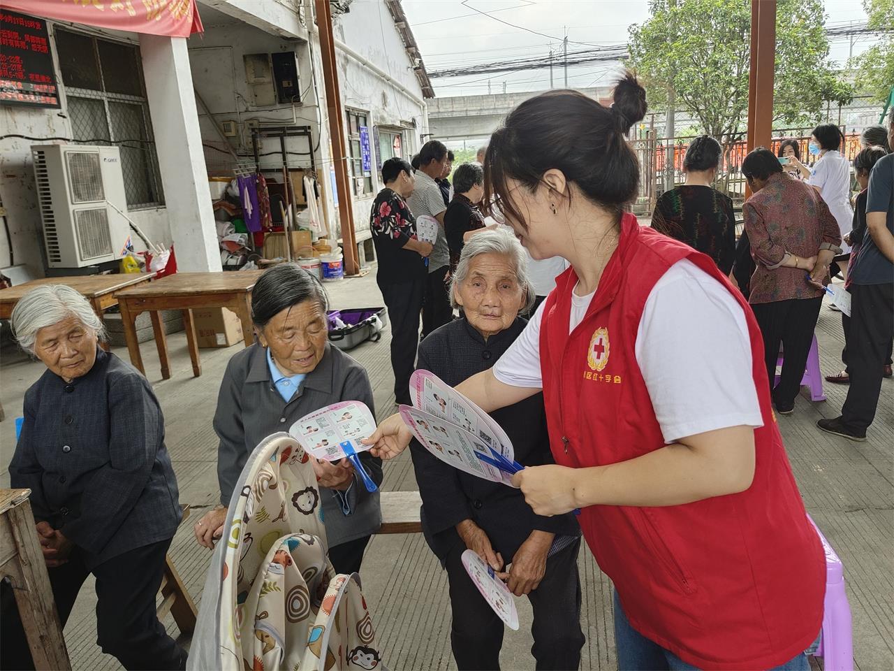 服务百姓健康，我们一直在行动