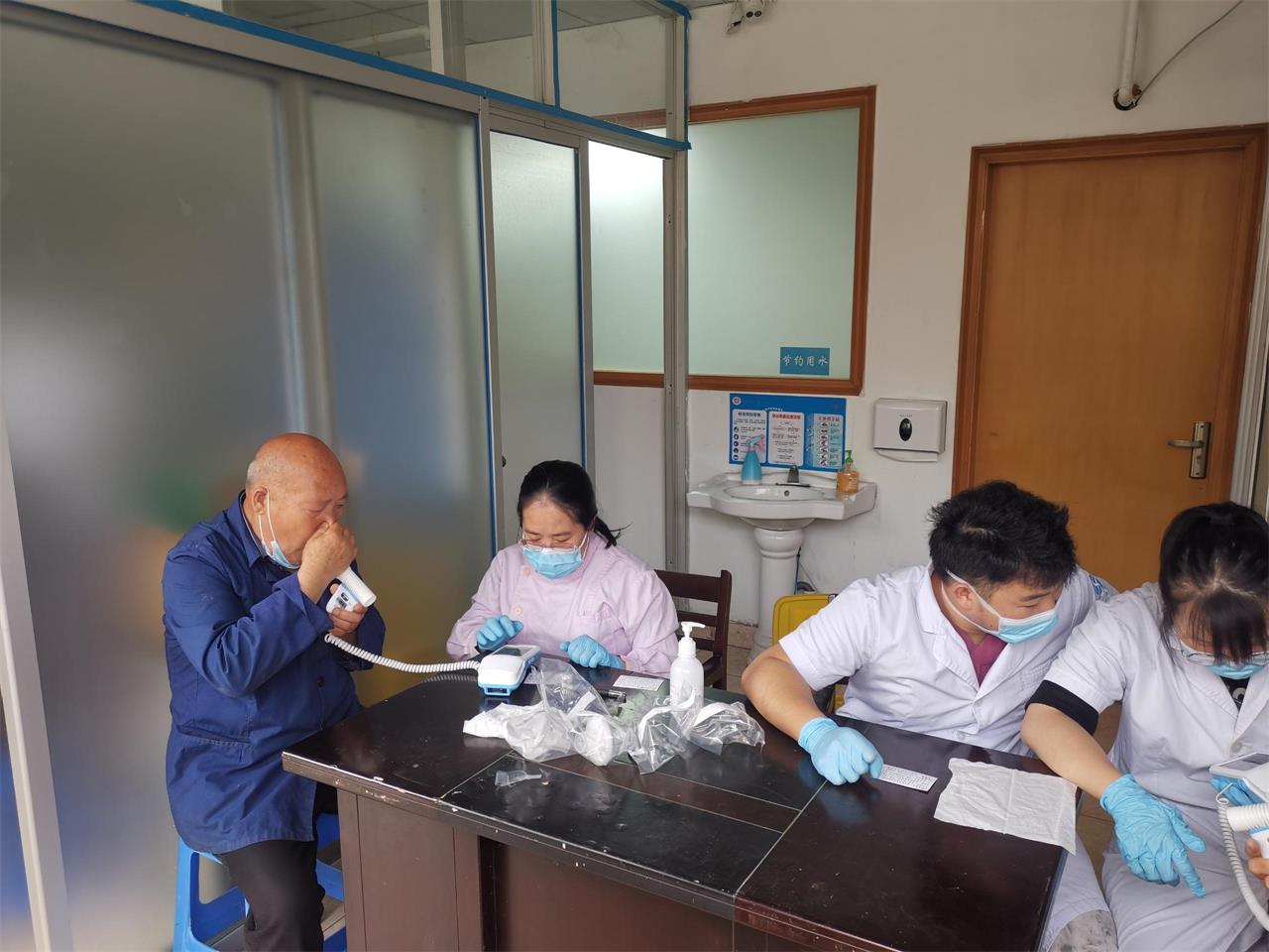 民生实事新答卷丨免费肺功能筛查诊断 保低保低边老人健康|台州博爱医院医共体