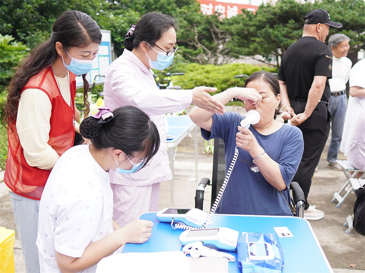 民生实事新答卷丨免费肺功能筛查诊断 保低保低边老人健康|台州博爱医院医共体